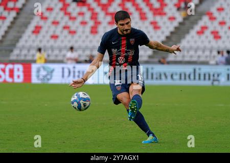 Alessandro Caporale di Cosenza durante SSC Bari vs Cosenza calcio, partita di serie B a Bari, Italia, settembre 28 2024 Foto Stock