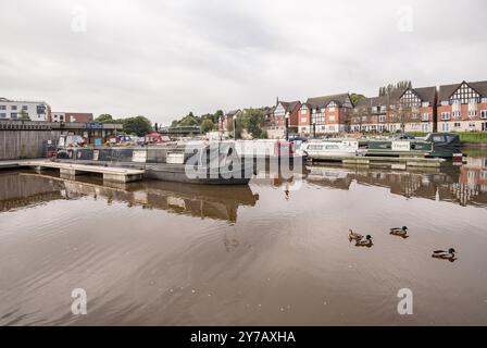 La biblioteca pubblica di Brunner e il Salt Museum dal 1909 nel centro di Northwich (si prega notare che la chiusura temporanea è prevista per settembre/ottobre 2024. Foto Stock