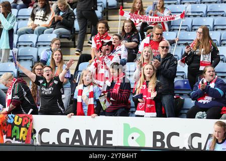 LEICESTER, REGNO UNITO, 29 SETTEMBRE 2024. Tifosi dell'Arsenal in vista della partita di calcio Barclays fa Womens Super League tra Leicester City e Arsenal al King Power Stadium di Leicester, Inghilterra. (Crediti: James Holyoak / Alamy Live News) Foto Stock