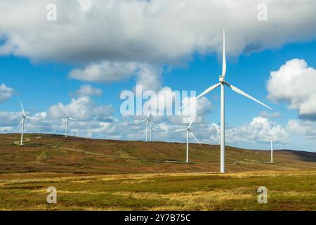 Viking Wind Farm, costituito da 103 turbine eoliche costruite da SSE sulla terraferma delle Shetland dal 2020 e completate nel 2024 Foto Stock