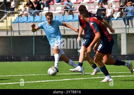 Roma, Italia. 28 settembre 2024. Cristobal Munoz delle SS Lazio U20 durante la partita Lazio U20 contro Genova U20 6° giorno del Campionato Italiano di calcio Primavera 1 al Centro sportivo la Borghesiana il 28 settembre 2024 a Roma (foto di Roberto Bettacchi/Pacific Press) crediti: Pacific Press Media Production Corp./Alamy Live News Foto Stock