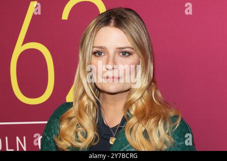 Mischa Barton agli arrivi per il 62° Red Carpet Premiere di RUMORS del New York Film Festival, Alice Tully Hall al Lincoln Center, New York, NY, 28 settembre 2024. Foto di: Manoli Figetakis/Everett Collection Foto Stock