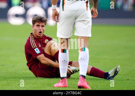 Roma, Italia. 29 settembre 2024. Tommaso Baldanzi della Roma reagisce durante la partita di campionato italiano di serie A tra AS Roma e Venezia FC il 29 settembre 2024 allo Stadio Olimpico di Roma. Crediti: Federico Proietti / Alamy Live News Foto Stock