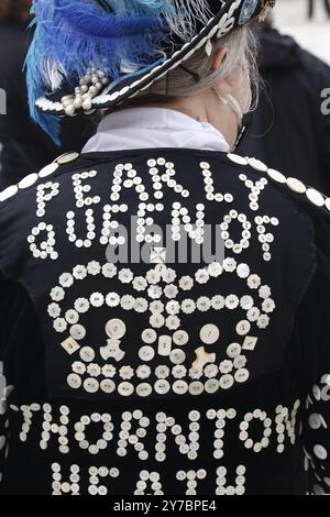 29 settembre 2024, Guildhall, London Costermongers Harvest Festival la Pearly Society tiene il suo Harvest Festival nel Guildhall Yard nella City di Londra. Foto: Roland Ravenhill/Alamy Foto Stock