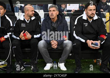 Belgio. 29 settembre 2024. Il nuovo capo-allenatore di STVV felice Mazzu nella foto durante una partita di calcio tra Cercle Brugge e STVV, domenica 29 settembre 2024 a Bruges, il giorno 9 del 2024-2025 'Challenger Pro League' 1B seconda divisione del campionato belga. BELGA PHOTO MAARTEN STRAETEMANS credito: Belga News Agency/Alamy Live News Foto Stock