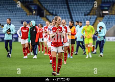 Leicester, Regno Unito. 29 settembre 2024. Leicester, Inghilterra, 29 settembre 2024: I giocatori dell'Arsenal ringraziano i tifosi dopo la partita della Barclays Womens Super League tra Leicester City e Arsenal al al King Power Stadium di Leicester, Inghilterra (Natalie Mincher/SPP) crediti: SPP Sport Press Photo. /Alamy Live News Foto Stock