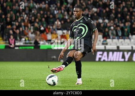 Belgio. 29 settembre 2024. Abu Francis di Cercle raffigurato in azione durante una partita di calcio tra Cercle Brugge e STVV, domenica 29 settembre 2024 a Bruges, il giorno 9 del 2024-2025 'Challenger Pro League' 1B seconda divisione del campionato belga. BELGA PHOTO MAARTEN STRAETEMANS credito: Belga News Agency/Alamy Live News Foto Stock