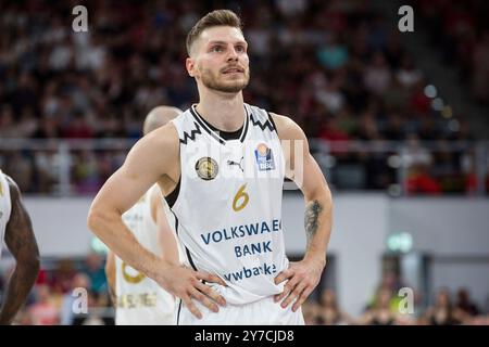 Bamberga, Germania. 22 settembre 2024. Bamberga, Germania 22. Settembre 2024: 1.BBL - 2024/2025 - Bamberg Baskets vs. BB Löwen Braunschweig IM Bild: Ferdinand Zylka (Braunschweig) crediti: dpa/Alamy Live News Foto Stock