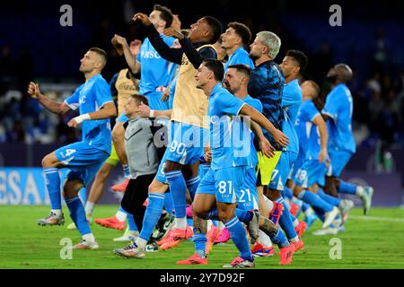 Napoli, Italia. 29 settembre 2024. I giocatori del Napoli festeggiano al termine della partita di serie A tra SSC Napoli e AC Monza allo stadio Diego Armando Maradona di Napoli (Italia), il 29 settembre 2024. Crediti: Insidefoto di andrea staccioli/Alamy Live News Foto Stock