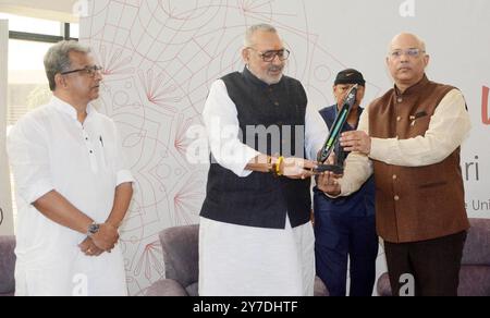 Patna, India. 29 settembre 2024. PATNA, INDIA - SETTEMBRE 29: Il ministro dell'Unione Giriraj Singh viene onorato al National Institute of Fashion Technology (NIFT) il 29 settembre 2024 a Patna, India. (Foto di Santosh Kumar/Hindustan Times/Sipa USA ) credito: SIPA USA/Alamy Live News Foto Stock