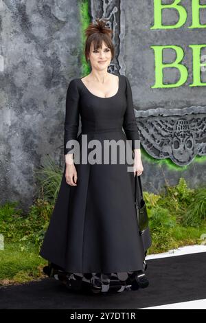 Celebs partecipa alla prima del film Beetlejuice Beetlejuice con: Winona Ryder Where: London, United Kingdom When: 29 agosto 2024 Credit: Phil Lewis/WENN Foto Stock