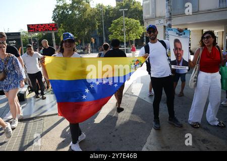 Una dimostrazione del governo anti venezuelano a Barcellona, Spagna. Foto Stock