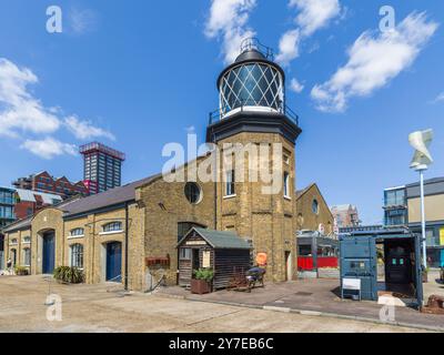Trinity Buoy Wharf, faro di Londra Foto Stock