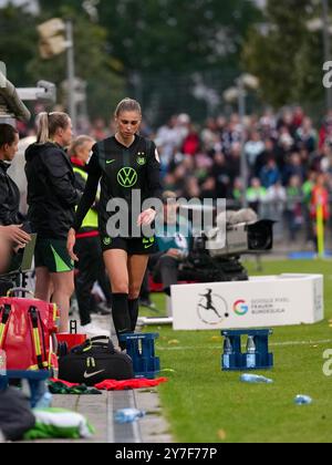 Francoforte, Germania, 29 settembre 2024: Jule Brand ( 29 Wolfsburg ) durante la partita di calcio Google Pixel Frauen-Bundesliga tra Eintracht Frankfurt e VfL Wolfsburg allo Stadion am Brentanobad di Francoforte, Germania. (Julia Kneissl / SPP) Foto Stock