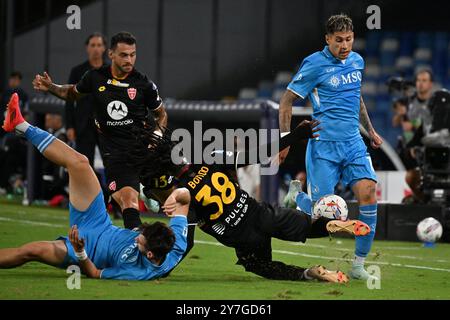 Napoli, Italia. 30 settembre 2024. Italia, 29 marzo 2024: Mathias Olivera durante il campionato italiano di serie A 2024-2025 partita di calcio tra Napoli e Monza allo stadio di Maradona, Italia (felice De Martino/SPP) credito: SPP Sport Press Photo. /Alamy Live News Foto Stock