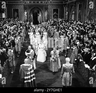 REGINA ELISABETTA II ALL'INAUGURAZIONE DEL PARLAMENTO A LONDRA /; 3 NOVEMBRE 1964 Foto Stock