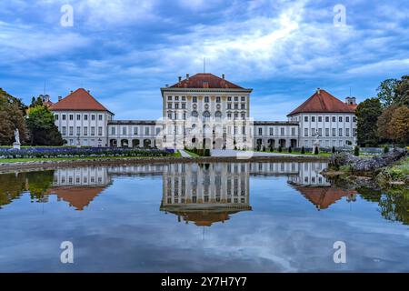 Castello di Nymphenburg Castello di Nymphenburg a München, Bayern, Deutschland Castello di Nymphenburg a Monaco di Baviera, Baviera, Germania *** Palazzo di Nymphenburg Nymphenb Foto Stock