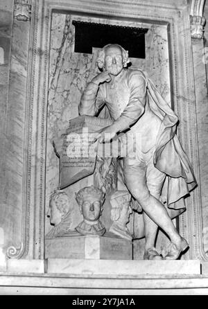 SHAKESPEARE MEMORIAL ALL'ANGOLO DEL POETA NELL'ABBAZIA DI WESTMINSTER A LONDRA; 18 FEBBRAIO 1964 Foto Stock