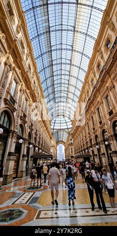 Tetto in vetro della Galleria Vittorio Emanuele II a Milano, Italia. Foto Stock