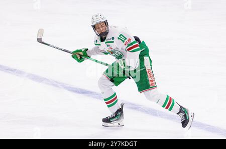 Zurigo, Svizzera, 17 agosto 2024: #10 Nicolai Malm, attaccante Rögle U18 Team. (Foto di Andreas Haas/dieBildmanufaktur) Foto Stock