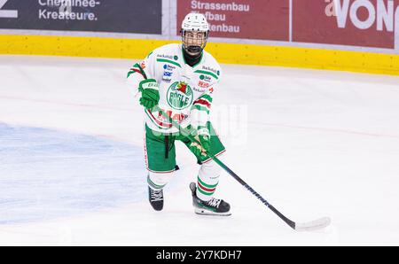 Zurigo, Svizzera, 17 agosto 2024: #4 Hugo Christersson, difensore Rögle U18 Team. (Foto di Andreas Haas/dieBildmanufaktur) Foto Stock