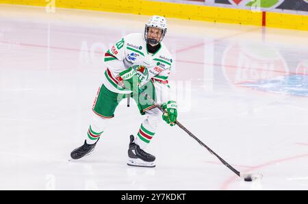 Zurigo, Svizzera, 17 agosto 2024: N. 20 Felix Svensson, difensore Rögle U18 Team. (Foto di Andreas Haas/dieBildmanufaktur) Foto Stock