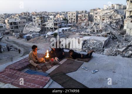 Gaza, Gaza, Palestina. 30 settembre 2024. Vita quotidiana nella città di Khan Yunis, a sud della Striscia di Gaza, il 30 settembre 2024. (Credit Image: © Saher Alghorra/ZUMA Press Wire) SOLO PER USO EDITORIALE! Non per USO commerciale! Foto Stock