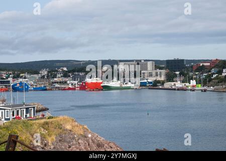 Vista del porto da Fort Amherst a St. John's, Newfoundland & Labrador, Canada Foto Stock