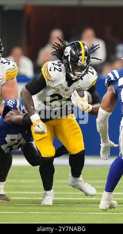 Indianapolis, Indiana, Stati Uniti. 29 settembre 2024. 29 settembre 2024: Najee Harris n. 22 durante i Pittsburgh Steelers vs Indianapolis Colts al Lucas Oil Stadium di Indianapolis IN. Brook Ward/Apparent Media Group (Credit Image: © AMG/AMG via ZUMA Press Wire) SOLO PER USO EDITORIALE! Non per USO commerciale! Foto Stock