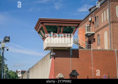 Torre di guardia e muro, prigione di Tegel, Seidelstrasse, Reinickendorf, Berlino, Germania, Wachturm und Mauer, JVA Tegel, Seidelstraße, Deutschland Foto Stock