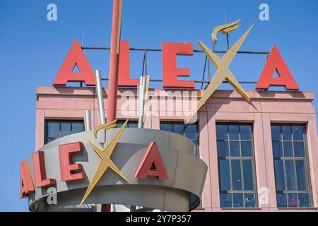 Alexa, centro commerciale Alexanderplatz, Grunerstraße, Mitte, Berlino, Germania, Shoppingcenter am Alexanderplatz, Deutschland Foto Stock