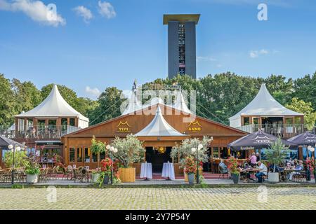 Tipi presso la Cancelleria, Große Querallee, Tiergarten, Mitte, Berlino, Germania, tipi am Kanzleramt, Deutschland Foto Stock