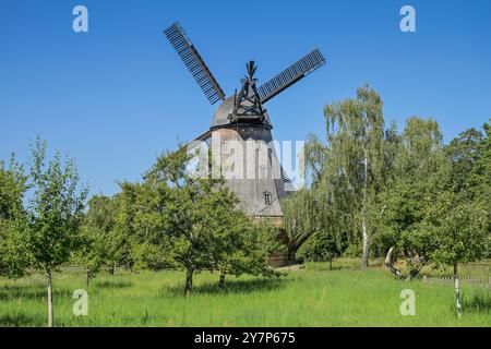 Britzer Mill, Buckower Damm, Britz, Neukölln, Berlino, Germania, Britzer Mühle, Deutschland Foto Stock