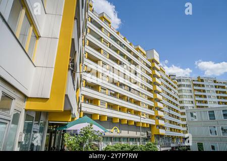 Edilizia popolare, centro di Kreuzberg, Kottbusser Tor, Kreuzberg, Berlino, Germania, Sozialwohnungen, Kreuzberger Zentrum, Deutschland Foto Stock