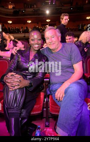 Florence Kasumba und Nico Hofmann bei der 25. Verleihung der First Steps Awards 2024 al Theater des Westens. Berlino, 30.09.2024 *** Florence Kasumba e Nico Hofmann alla 25° presentazione dei First Steps Awards 2024 al Theater des Westens di Berlino, 30 09 2024 foto:XF.xKernx/xFuturexImagex First Steps 4943 Foto Stock