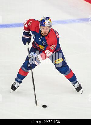 Christopher Desousa, EHC RB MUC 82 nell'amichevole del Global Series Challenge EHC RB MUENCHEN - BUFFALO SABERS 0-5 al SAP Garden di Monaco, Germania, 27 settembre 2024. Stagione 2024/2025, giorno della partita x, fotografo: Peter Schatz Foto Stock