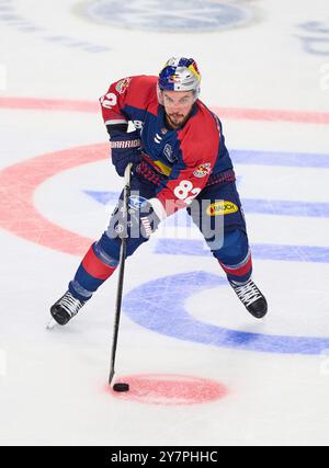 Christopher Desousa, EHC RB MUC 82 nell'amichevole del Global Series Challenge EHC RB MUENCHEN - BUFFALO SABERS 0-5 al SAP Garden di Monaco, Germania, 27 settembre 2024. Stagione 2024/2025, giorno della partita x, fotografo: Peter Schatz Foto Stock