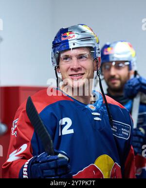 Benjamin Smith, EHC RB MUC 12 nell'amichevole del Global Series Challenge EHC RB MUENCHEN - BUFFALO SABERS 0-5 al SAP Garden di Monaco, Germania, 27 settembre 2024. Stagione 2024/2025, giorno della partita x, fotografo: Peter Schatz Foto Stock