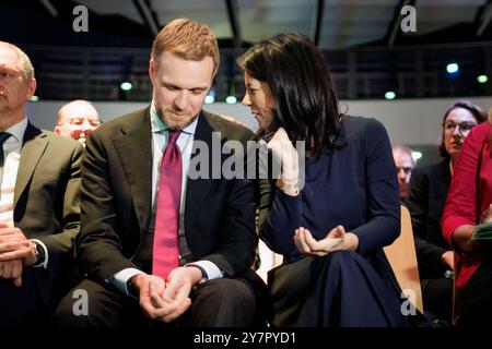 Annalena Baerbock Buendnis 90/Die Gruenen, Bundesaussenministerin, trifft Gabrielius Landsbergis, Aussenminister von Litauen, a Berlino, 30.09.2024. Fotografiert im Auftrag des Auswaertigen Amtes. Berlin Deutschland *** Annalena Baerbock Buendnis 90 Die Gruenen , Ministro federale degli esteri, incontra Gabrielius Landsbergis, Ministro degli esteri della Lituania, a Berlino, 30 09 2024 fotografato per conto del Ministero federale degli affari esteri di Berlino Germania Copyright: XKiraxHofmann/AAX Foto Stock