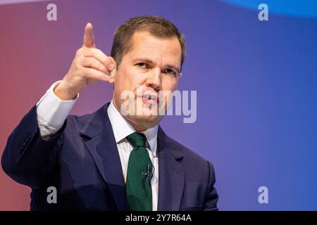 Birmingham, Regno Unito. 1 ottobre 2024. Conferenza del partito conservatore 2024. Robert Jenrick MP all'evento Meet Our Leadership Candiers Part 2 alla Conferenza del Partito Conservatore 2024. Crediti: Neil Terry/Alamy Live News Foto Stock