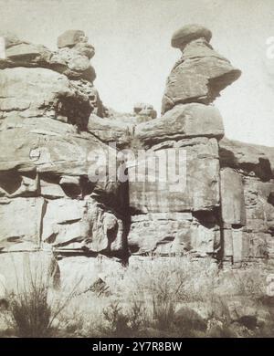 Foto d'epoca di arenaria, Kanab Wash, fiume Colorado. STATI UNITI. 1872 (di W. Bell, 1830-1910, fotografo) Foto Stock