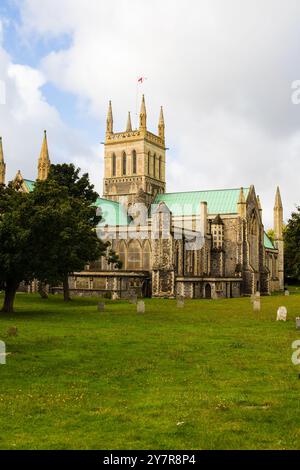 Great Yarmouth Minster, la più grande chiesa parrocchiale d'Inghilterra. Ricostruito dopo i bombardamenti dei tedeschi durante la seconda guerra mondiale. Norfolk, Inghilterra Foto Stock