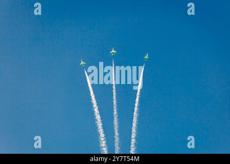 Air Force Excellence: Saudi Hawks Shine al Corniche 94th National Day Air Show di al Khobar, città : al Khobar, Arabia Saudita.27 settembre 2024. Foto Stock