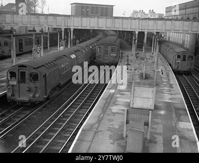 LCC Special Acton Town Railway 12 novembre 1943 Foto Stock