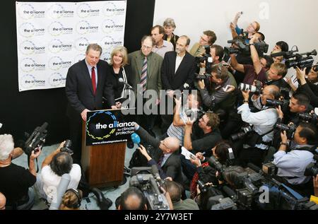 Palo alto, CA, l'ex vicepresidente al Gore e sua moglie Tipper hanno partecipato a una conferenza stampa a Palo alto, CA, venerdì 12 ottobre 2007, dopo aver ricevuto il Premio Nobel per la pace 2007 condiviso con il panel delle Nazioni Unite. Foto Stock