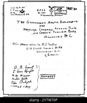 Documenti patetici sono stati trovati al campo sull'isola di Wrangel quando la spedizione di soccorso guidata da Harold Noice arrivò lì il 20 agosto scorso, solo per scoprire che la donna eschimese, Ada Blackjack, era l'unica sopravvissuta della spedizione. Visto qui: Decorato con emblemi delle società fraterne nella sua città natale, McMinnville, Oregon: Il frontespizio del libro di diario della spedizione tenuto da Lorne Knight. 29 dicembre 1923 Foto Stock