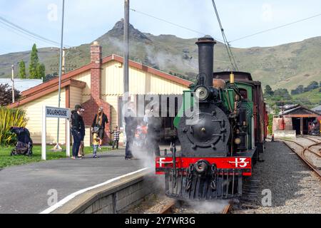 Treno a vapore Peveril presso la stazione ferroviaria di Moorhouse, Ferrymead Heritage Park, Ferrymead, Christchurch (Ōtautahi), Canterbury, nuova Zelanda Foto Stock