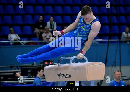 Kiev, Ucraina. 29 settembre 2024. Kiev, Ucraina 29 settembre 2024 Mykyta Melnykov durante la competizione al campionato ucraino di ginnastica sportiva 2024 - palazzo sportivo a Kiev, Ucraina (KUBANOV PAVLO UKR/SPP) credito: SPP Sport Press Photo. /Alamy Live News Foto Stock