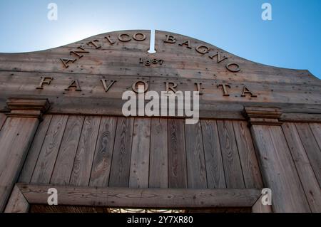 Antico bagno Favorita al Parco sul mare della Villa Favorita a Ercolano - Napoli Foto Stock