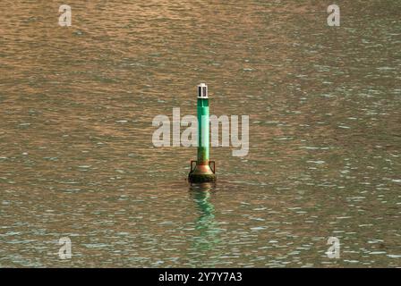 Vista del porto verde Hand CAN Booy da Fort Amherst a St. John's, Newfoundland & Labrador, Canada Foto Stock